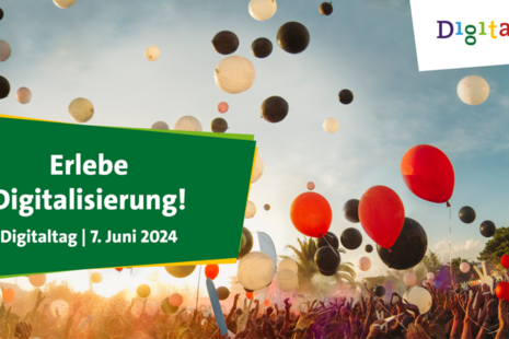 Das Plakat zum Digitaltag zeigt schwarze, weiße und rote Luftballons über einer großen Personengruppe
