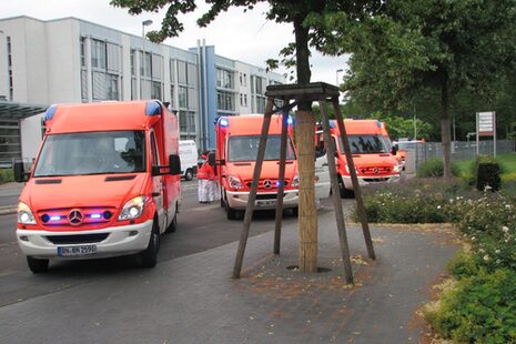 Ambulans araçları