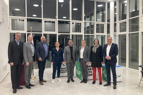 Gruppenfoto des Wirtschaftsausschusses der Stadt Bonn